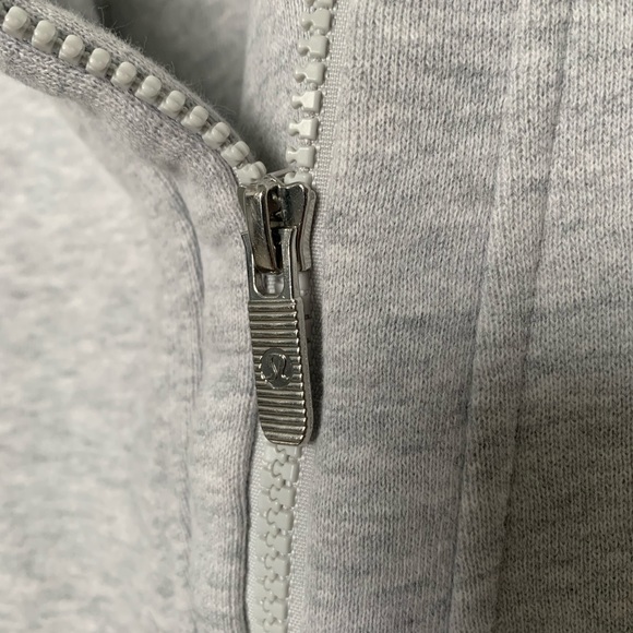 LULULEMON, grey zip sweatshirt. - Picture 2 of 4
